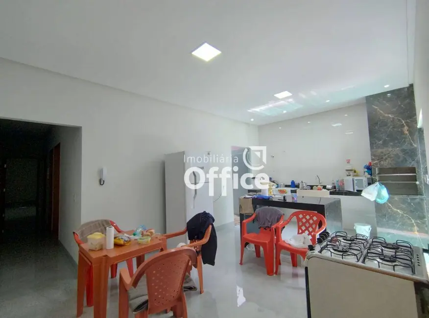 Foto 8 de Casa com 3 quartos à venda, 180m2 em Parque São João, Anapolis - GO