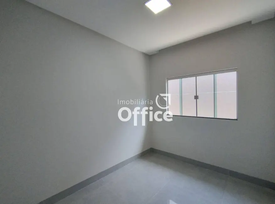 Foto 1 de Casa com 3 quartos à venda, 180m2 em Parque São João, Anapolis - GO