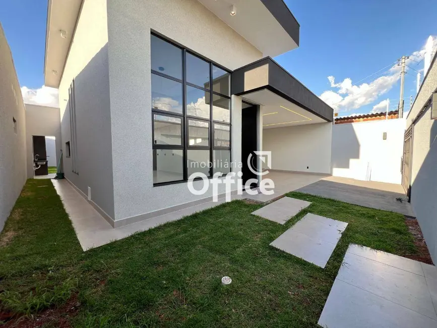 Foto 2 de Casa com 3 quartos à venda, 300m2 em Parque dos Pirineus, Anapolis - GO