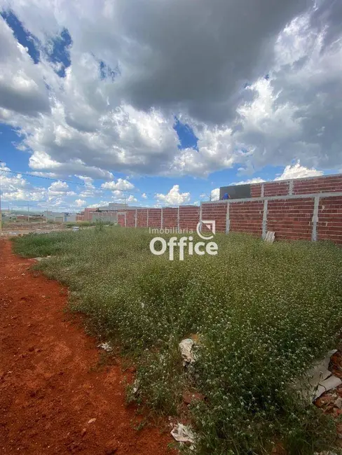 Foto 1 de Terreno / Lote à venda, 300m2 em Anapolis - GO