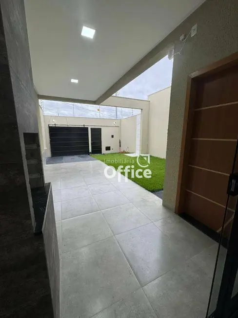 Casa com 3 quartos à venda, 180m2 em São Carlos, Anapolis - GO - imagem 3 Foto 3 de Casa com 3 quartos à venda, 180m2 em São Carlos, Anapolis - GO