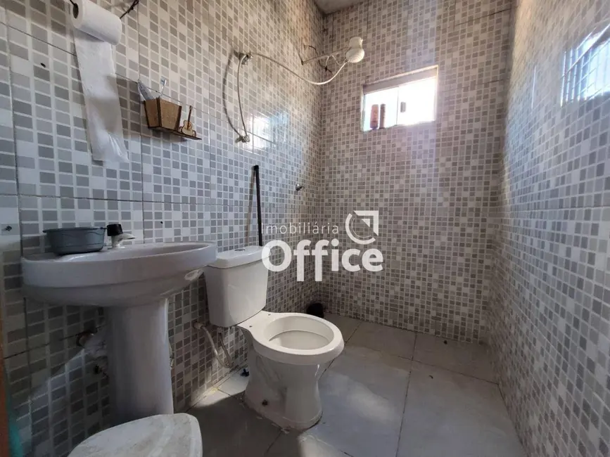 Foto 6 de Casa com 3 quartos à venda, 300m2 em Anapolis - GO