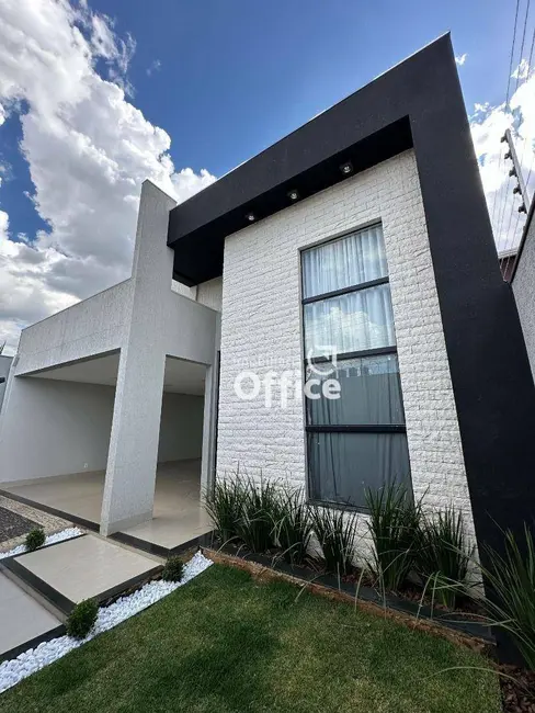 Foto 1 de Casa com 3 quartos à venda, 300m2 em Jardim Ana Paula, Anapolis - GO