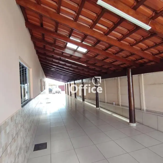 Foto 4 de Casa com 3 quartos à venda, 480m2 em Vila Jaiara, Anapolis - GO