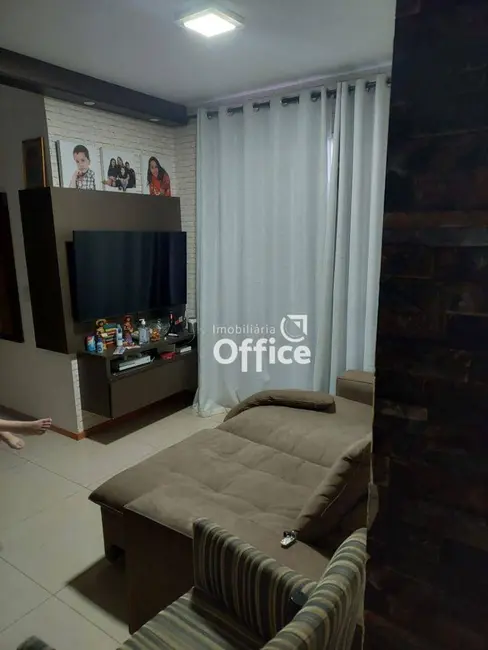 Foto 2 de Apartamento com 3 quartos à venda, 72m2 em Cidade Jardim, Anapolis - GO