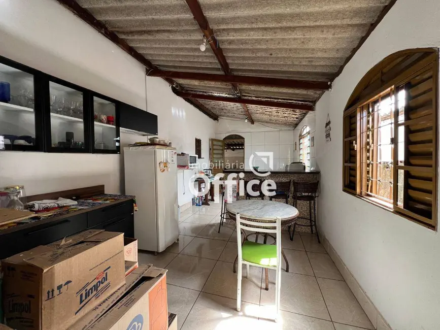 Foto 5 de Casa com 2 quartos à venda, 300m2 em Víviam Parque, Anapolis - GO