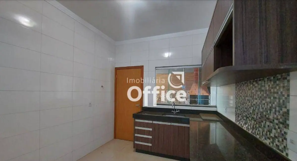 Casa com 3 quartos à venda, 200m2 em Parque Brasília 2ª Etapa, Anapolis - GO - imagem 5 Foto 5 de Casa com 3 quartos à venda, 200m2 em Parque Brasília 2ª Etapa, Anapolis - GO