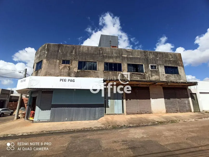 Foto 2 de Sobrado com 3 quartos à venda, 400m2 em Residencial Ayrton Senna, Anapolis - GO