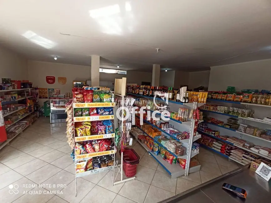 Sobrado com 3 quartos à venda, 400m2 em Residencial Ayrton Senna, Anapolis - GO - imagem 3 Foto 3 de Sobrado com 3 quartos à venda, 400m2 em Residencial Ayrton Senna, Anapolis - GO
