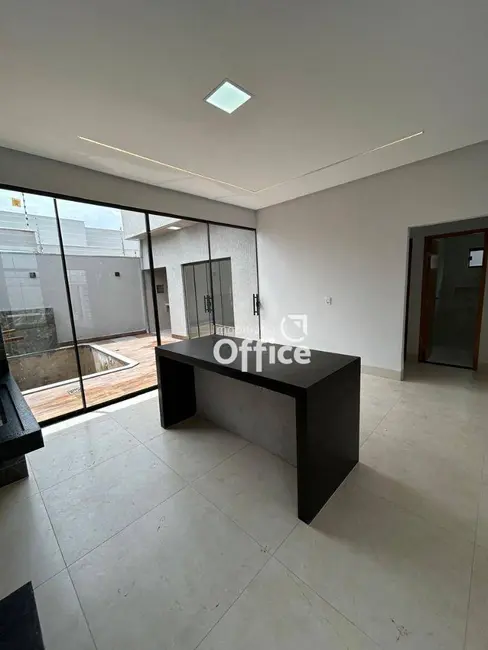 Foto 6 de Casa com 3 quartos à venda, 200m2 em Jardim Itália, Anapolis - GO