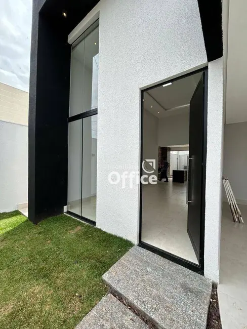 Foto 1 de Casa com 3 quartos à venda, 200m2 em Jardim Itália, Anapolis - GO