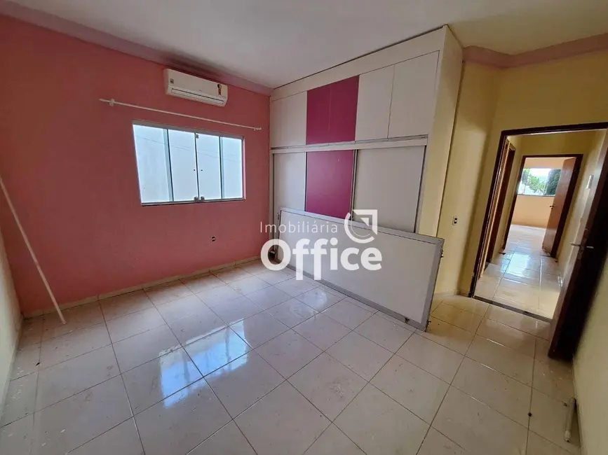 Casa com 3 quartos à venda, 300m2 em Residencial Flor do Cerrado, Anapolis - GO - imagem 6 Foto 6 de Casa com 3 quartos à venda, 300m2 em Residencial Flor do Cerrado, Anapolis - GO