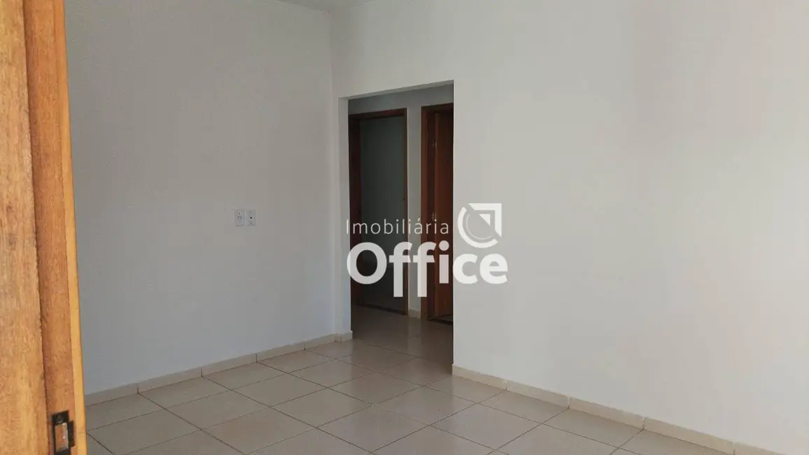 Casa com 3 quartos à venda, 224m2 em Santo Antônio, Anapolis - GO - imagem 6 Foto 6 de Casa com 3 quartos à venda, 224m2 em Santo Antônio, Anapolis - GO