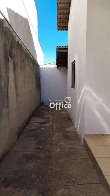 Casa com 3 quartos à venda, 224m2 em Santo Antônio, Anapolis - GO - imagem 5 Foto 5 de Casa com 3 quartos à venda, 224m2 em Santo Antônio, Anapolis - GO