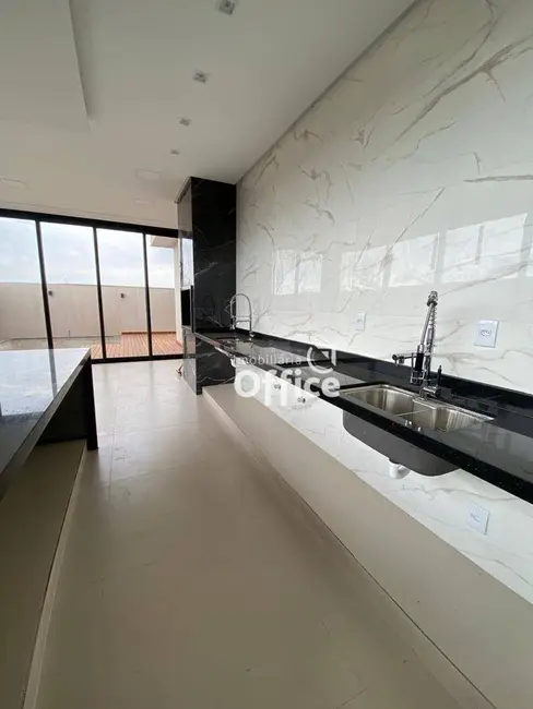 Foto 6 de Casa de Condomínio com 3 quartos à venda, 360m2 em Anapolis - GO