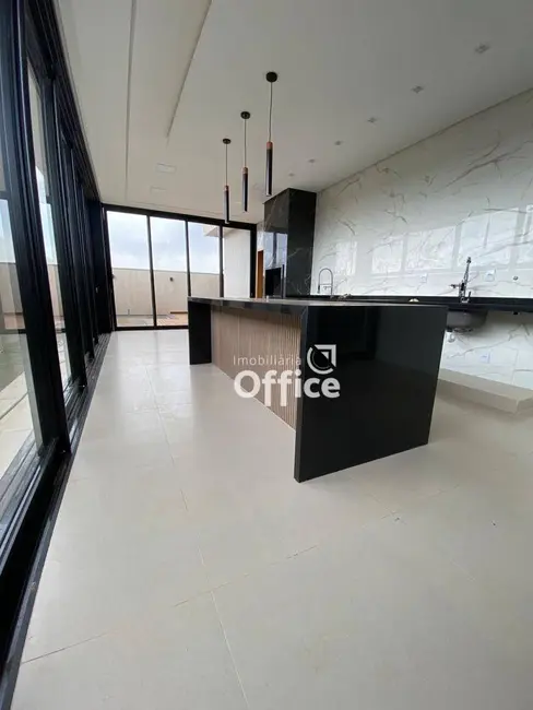 Foto 8 de Casa de Condomínio com 3 quartos à venda, 360m2 em Anapolis - GO