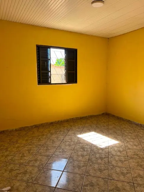 Casa com 3 quartos à venda, 360m2 em São Carlos, Anapolis - GO - imagem 4 Foto 4 de Casa com 3 quartos à venda, 360m2 em São Carlos, Anapolis - GO