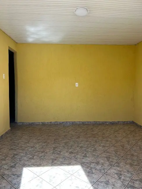 Casa com 3 quartos à venda, 360m2 em São Carlos, Anapolis - GO - imagem 3 Foto 3 de Casa com 3 quartos à venda, 360m2 em São Carlos, Anapolis - GO