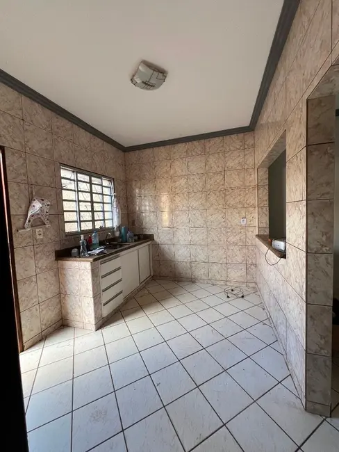 Foto 7 de Casa com 3 quartos à venda, 360m2 em Vila Santa Maria de Nazareth, Anapolis - GO