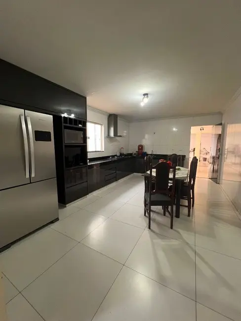 Foto 1 de Casa com 3 quartos à venda, 500m2 em Frei Eustáquio, Anapolis - GO