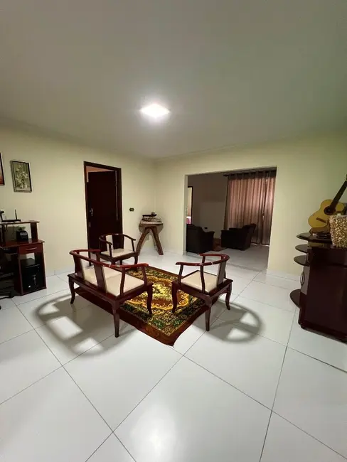 Foto 4 de Casa com 3 quartos à venda, 500m2 em Frei Eustáquio, Anapolis - GO