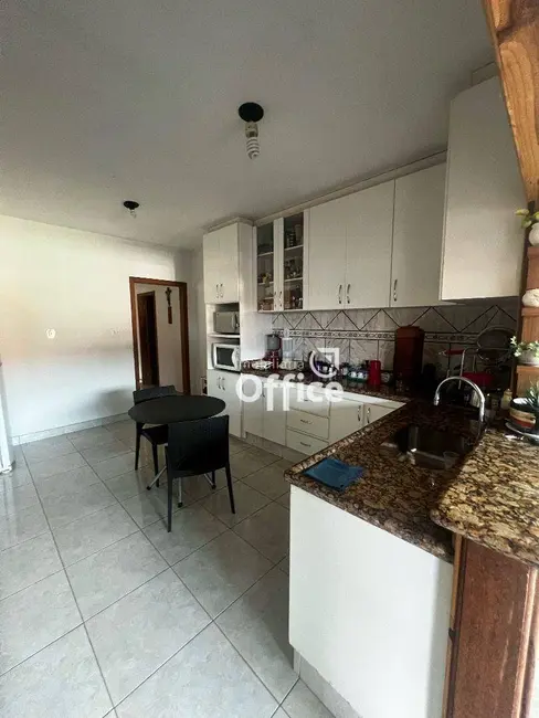 Casa com 3 quartos à venda, 360m2 em São Carlos, Anapolis - GO - imagem 7 Foto 7 de Casa com 3 quartos à venda, 360m2 em São Carlos, Anapolis - GO