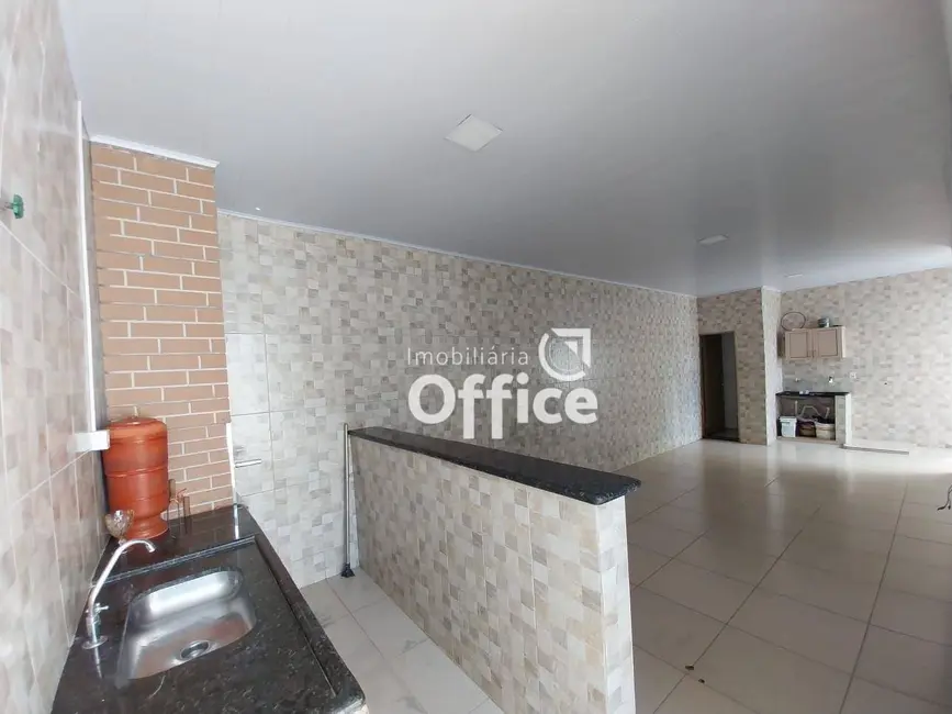 Foto 8 de Casa com 3 quartos à venda, 200m2 em Jardim Itália, Anapolis - GO