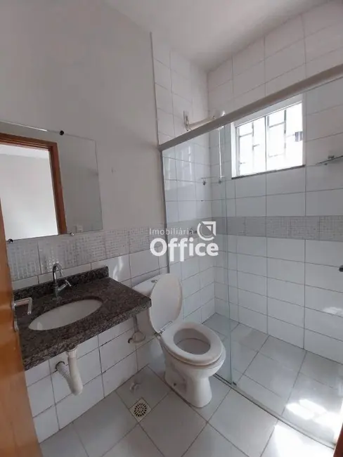 Foto 4 de Casa com 3 quartos à venda, 200m2 em Jardim Itália, Anapolis - GO