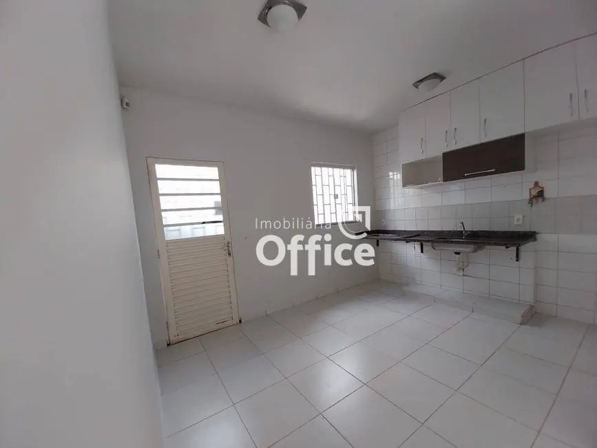 Foto 6 de Casa com 3 quartos à venda, 200m2 em Jardim Itália, Anapolis - GO