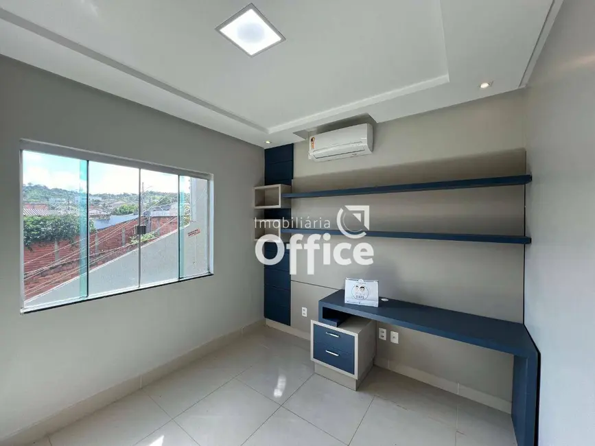 Foto 6 de Sobrado com 3 quartos para alugar, 240m2 em Anexo Itamaraty, Anapolis - GO