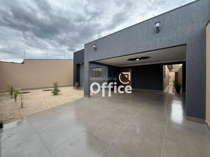 Foto 3 de Casa com 3 quartos à venda, 420m2 em Anapolis - GO