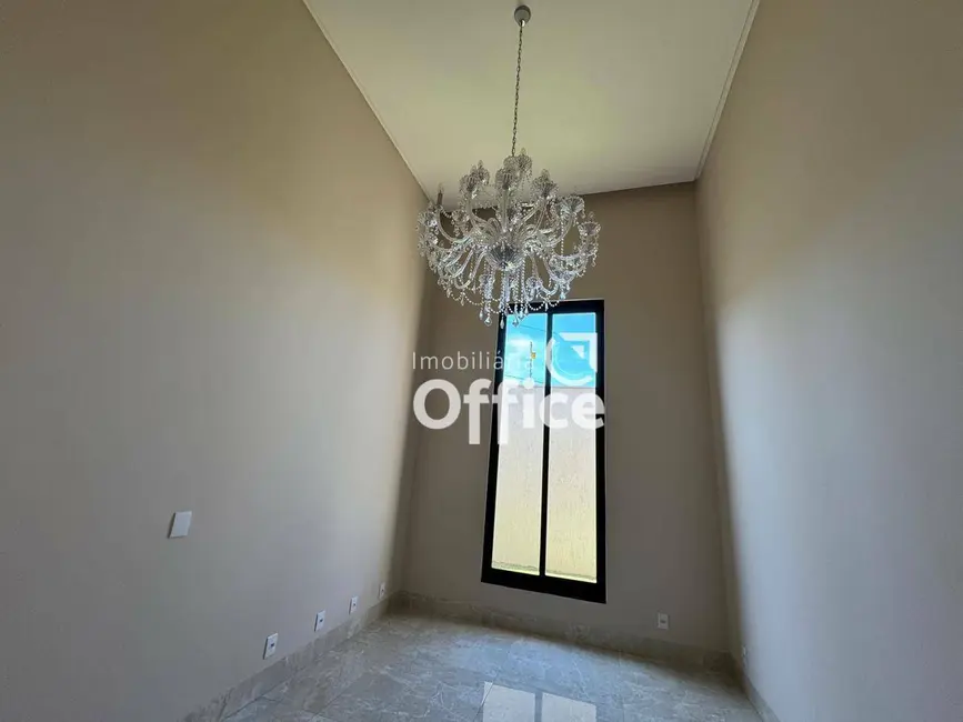 Casa com 3 quartos à venda, 200m2 em Residencial Paris, Anapolis - GO - imagem 3 Foto 3 de Casa com 3 quartos à venda, 200m2 em Residencial Paris, Anapolis - GO