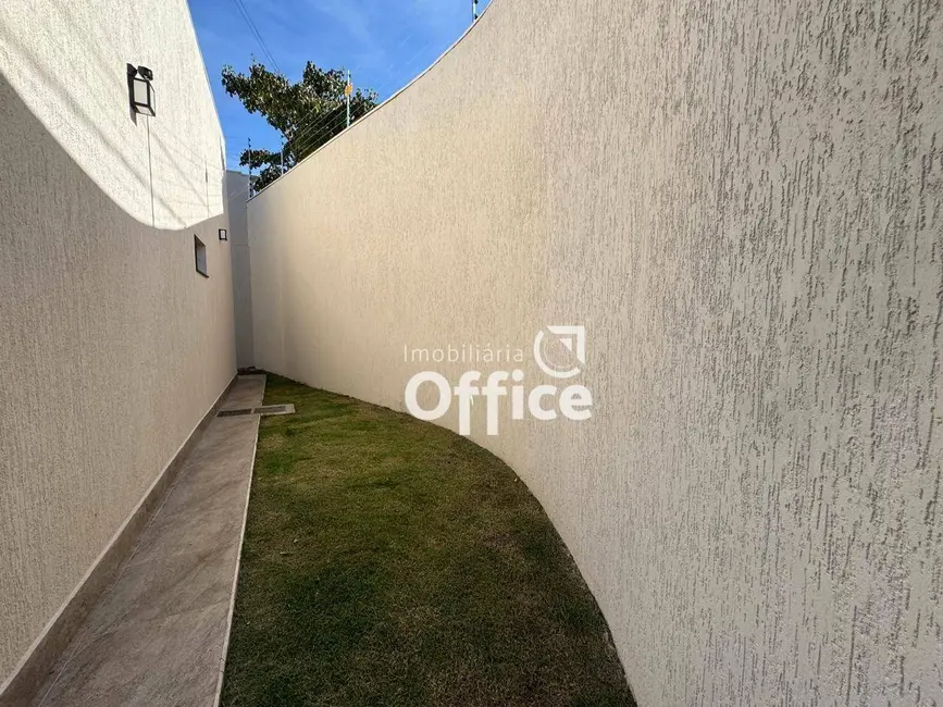 Casa com 3 quartos à venda, 200m2 em Residencial Paris, Anapolis - GO - imagem 9 Foto 9 de Casa com 3 quartos à venda, 200m2 em Residencial Paris, Anapolis - GO