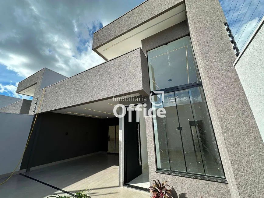 Foto 2 de Casa com 3 quartos à venda, 200m2 em Anapolis - GO