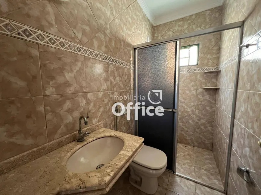 Foto 5 de Casa com 3 quartos à venda, 302m2 em Recanto do Sol, Anapolis - GO