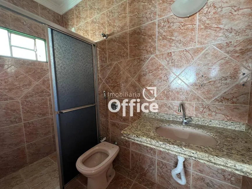 Foto 4 de Casa com 3 quartos à venda, 302m2 em Recanto do Sol, Anapolis - GO