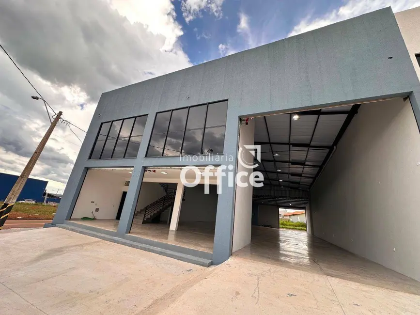 Foto 2 de Armazém / Galpão à venda, 610m2 em Anapolis - GO