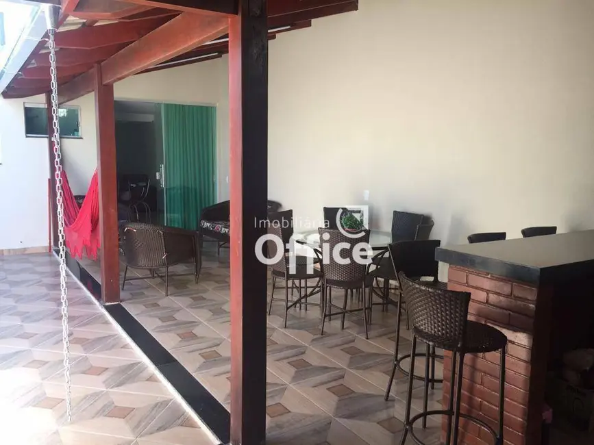 Casa com 3 quartos à venda, 150m2 em Residencial Flor do Cerrado, Anapolis - GO - imagem 8 Foto 8 de Casa com 3 quartos à venda, 150m2 em Residencial Flor do Cerrado, Anapolis - GO