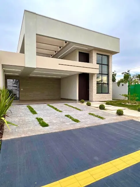 Foto 1 de Casa com 3 quartos à venda, 360m2 em Senador Canedo - GO