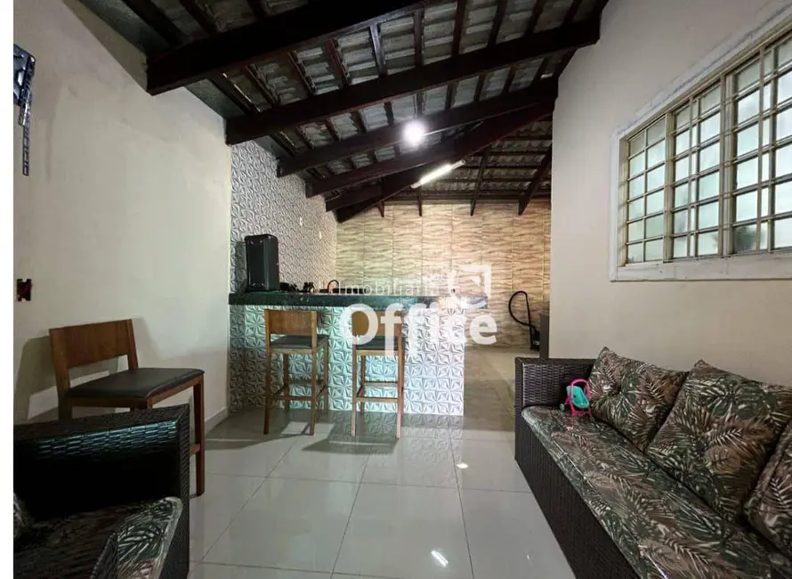 Foto 6 de Casa com 2 quartos à venda, 300m2 em Itamaraty 4ª Etapa, Anapolis - GO