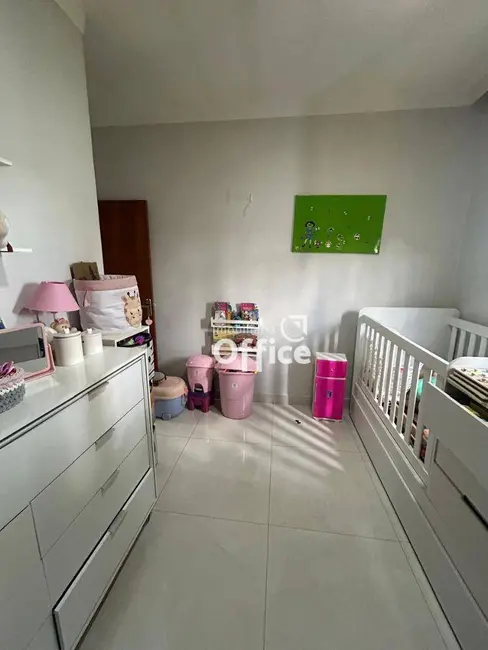 Foto 6 de Casa de Condomínio com 3 quartos à venda, 500m2 em Residencial Araguaia, Anapolis - GO