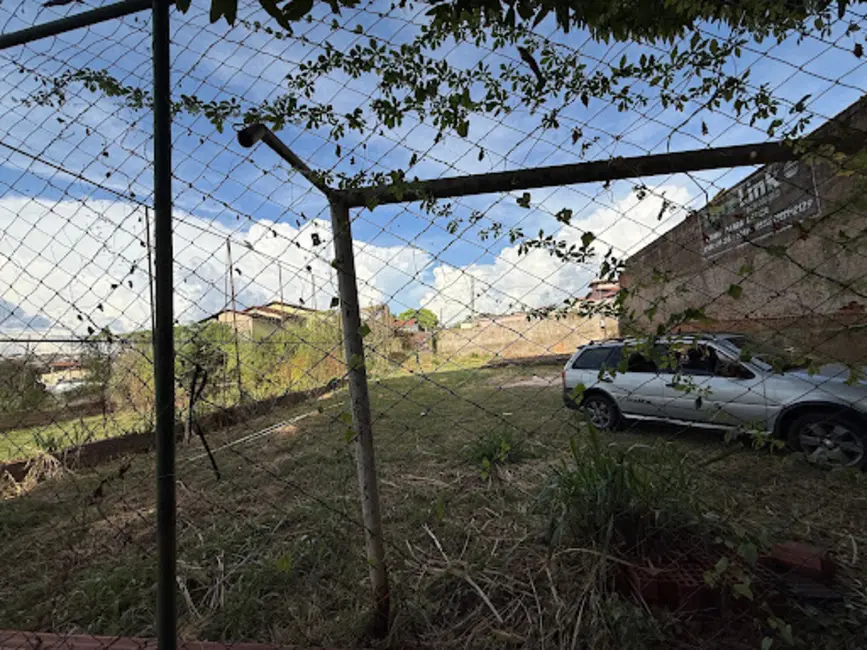 Foto 3 de Terreno / Lote à venda, 1200m2 em Vila Calixto Abrão, Anapolis - GO