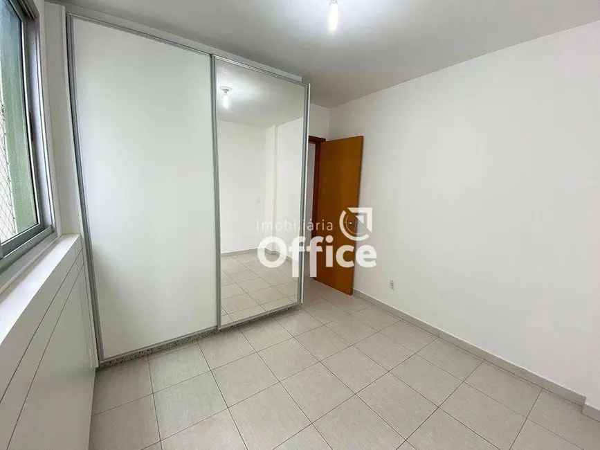 Foto 6 de Apartamento com 3 quartos à venda, 95m2 em Vila Santa Isabel, Anapolis - GO