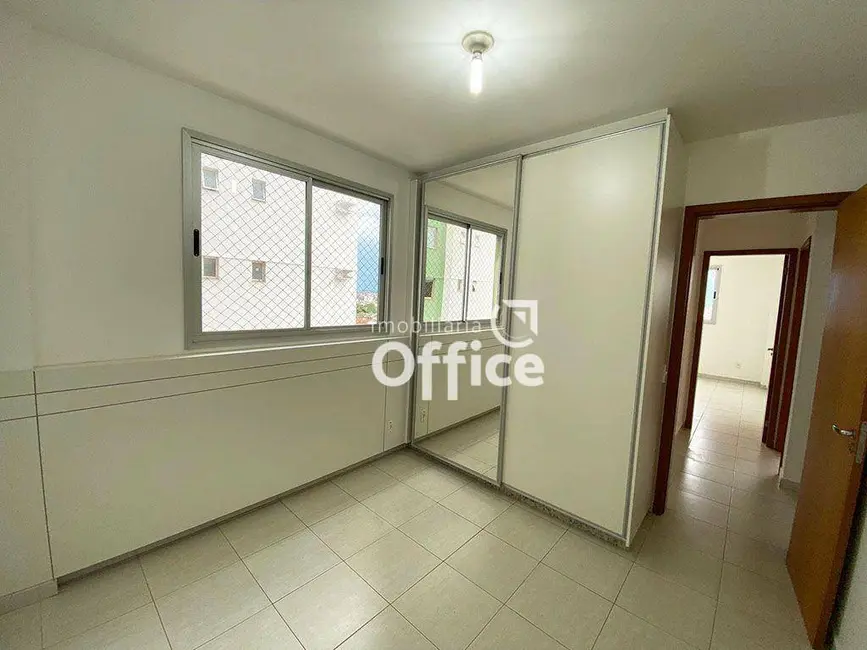 Foto 9 de Apartamento com 3 quartos à venda, 95m2 em Vila Santa Isabel, Anapolis - GO