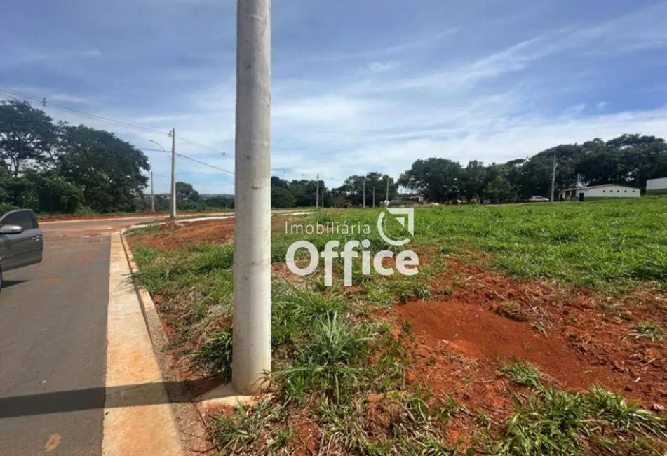 Foto 2 de Terreno / Lote à venda, 250m2 em Anapolis - GO