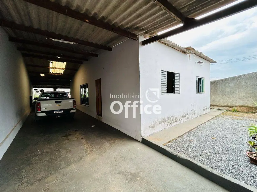 Casa com 3 quartos à venda, 300m2 em Boa Vista, Anapolis - GO - imagem 1 Foto 1 de Casa com 3 quartos à venda, 300m2 em Boa Vista, Anapolis - GO