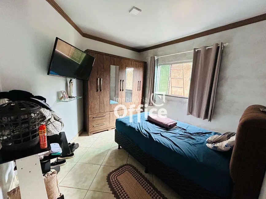 Casa com 3 quartos à venda, 300m2 em Boa Vista, Anapolis - GO - imagem 8 Foto 8 de Casa com 3 quartos à venda, 300m2 em Boa Vista, Anapolis - GO