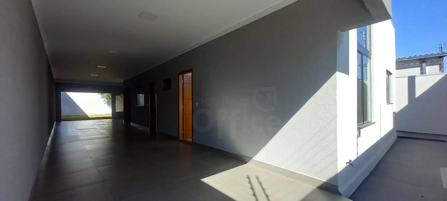 Foto 2 de Casa com 3 quartos à venda, 300m2 em Nova Vila Jaiara, Anapolis - GO