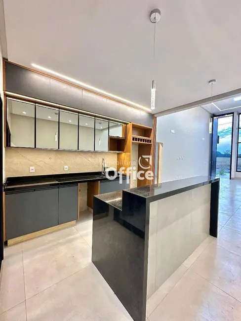 Casa de Condomínio com 3 quartos à venda, 360m2 em Senador Canedo - GO - imagem 7 Foto 7 de Casa de Condomínio com 3 quartos à venda, 360m2 em Senador Canedo - GO