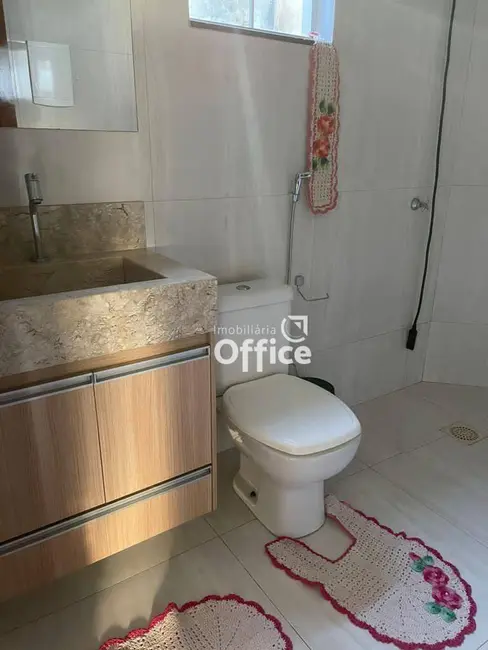 Foto 6 de Sobrado com 3 quartos à venda, 200m2 em Jardim Itália, Anapolis - GO